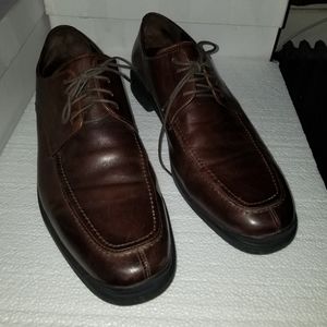 Cole Haan lace up